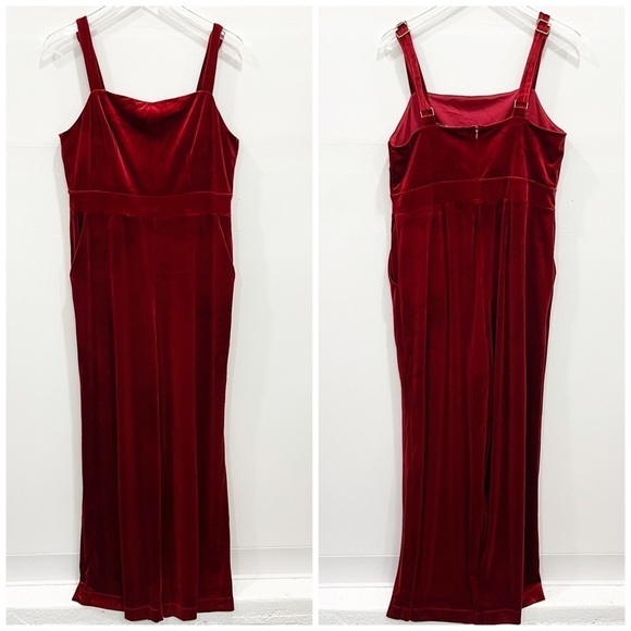 Forever 21 Red Velvet Wide Leg Jumpsuit Size 0X - Picture 1 of 11